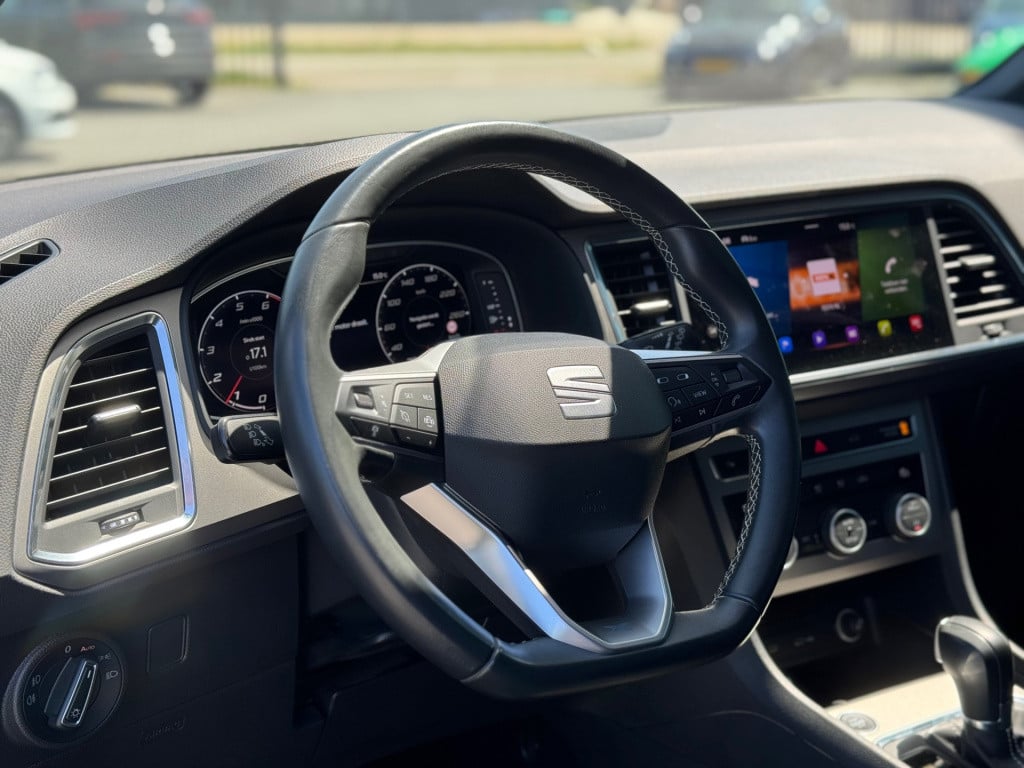 Seat Ateca 1.5 tsi xperience * panoramadak * trekhaak * keyless * virtual c