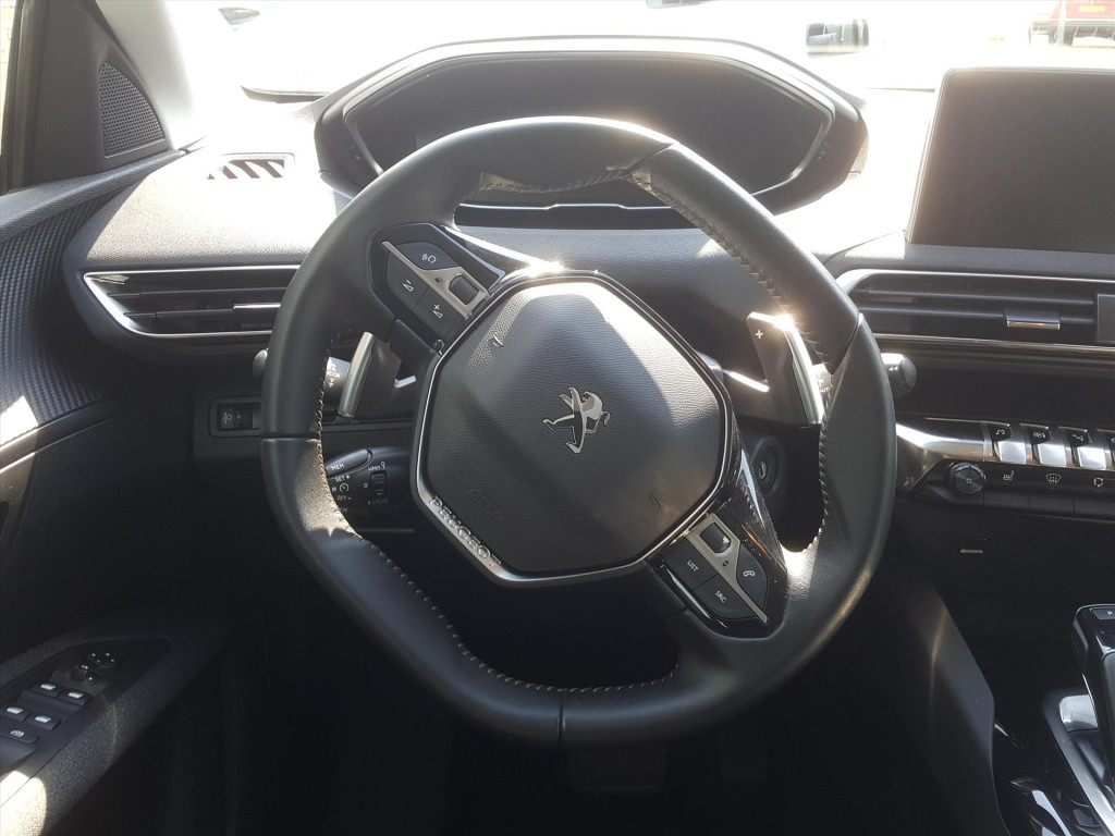 Peugeot 3008 active 1.2 puretech-130pk (vol)automaat (eat8) cruise & climat