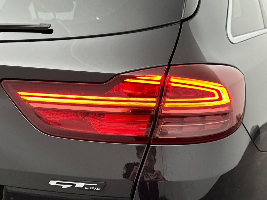 Kia Ceed Sportswagon 1.5 t-gdi mhev gt-line edition | automaat | lmv | navi