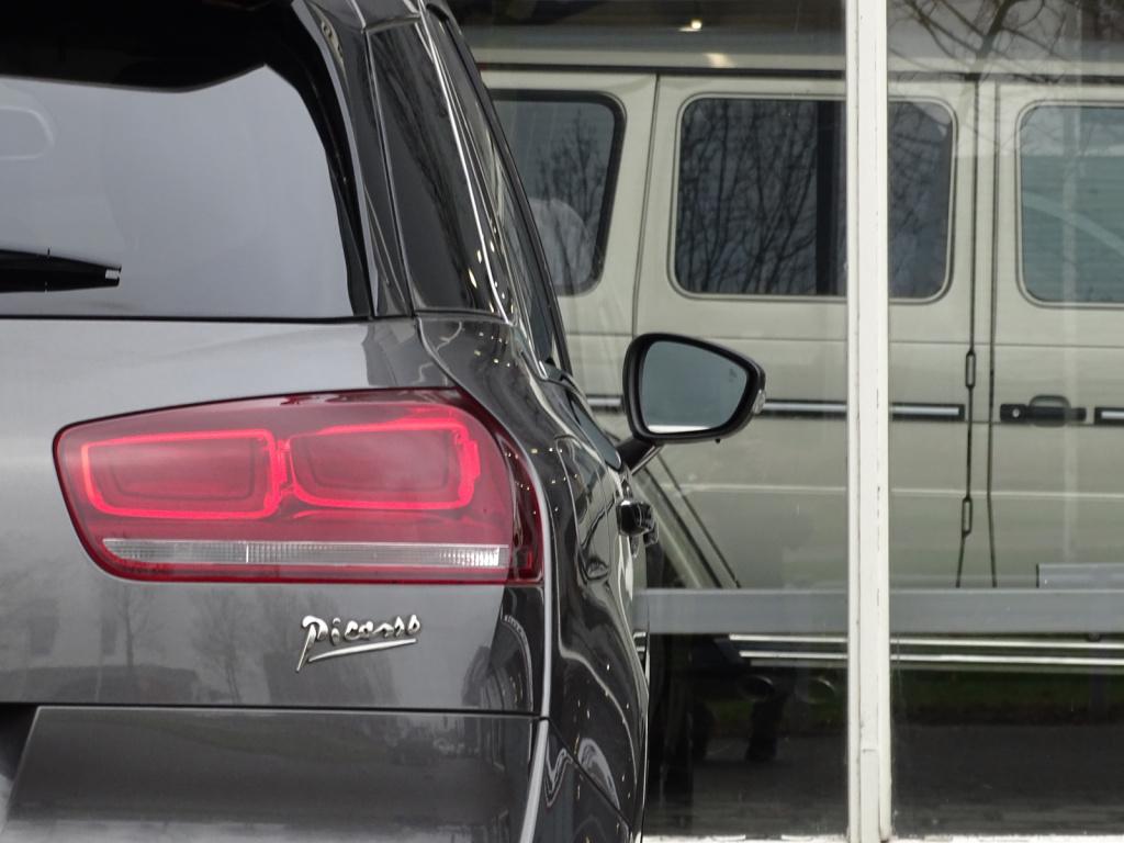 Citroen C4 Picasso 1.2 puretech shine automaat | camera | trekhaak