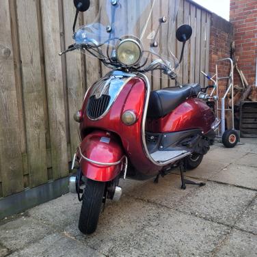 Leuke retro scooter