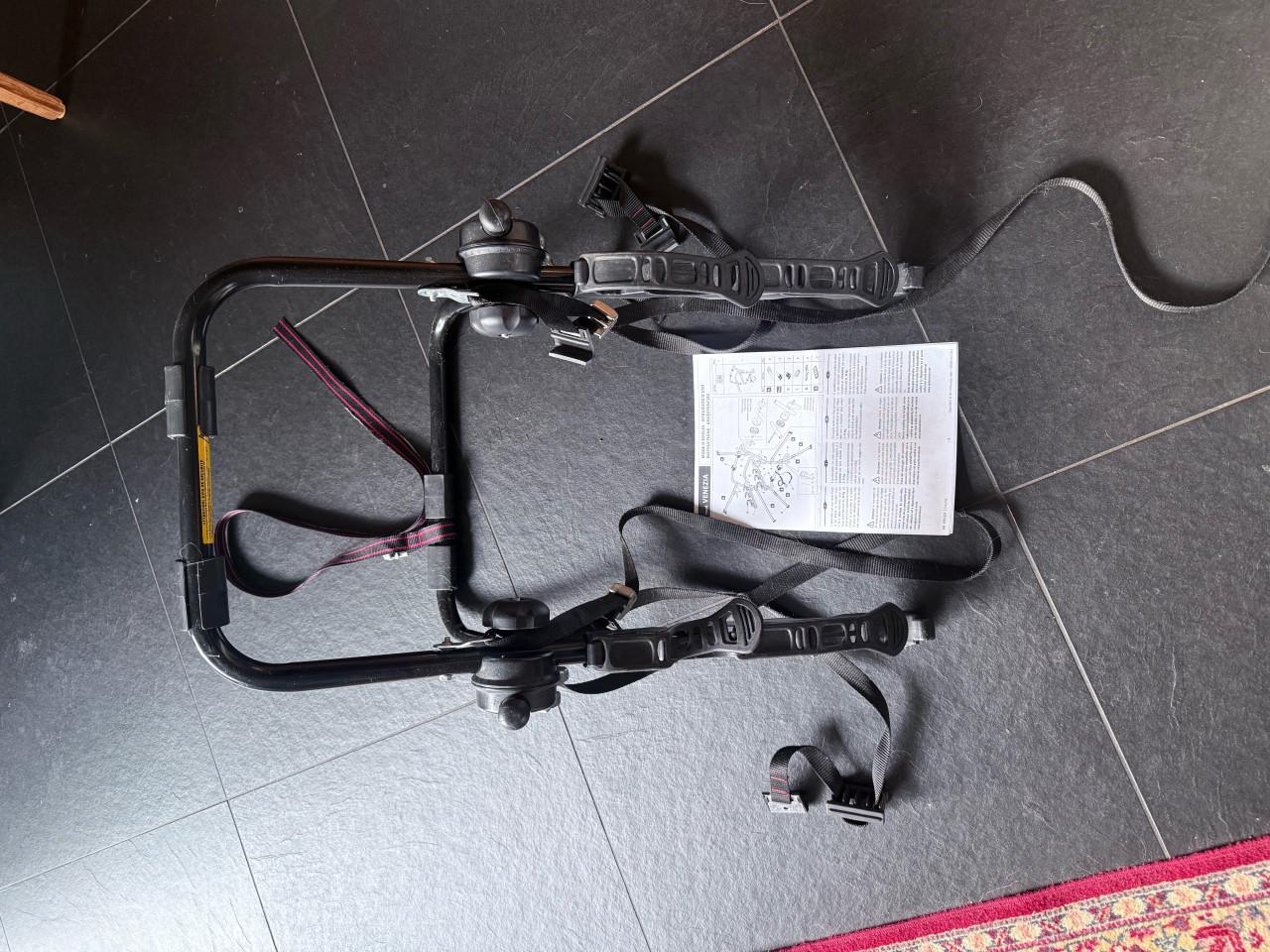 Fietsendrager voor achterklep