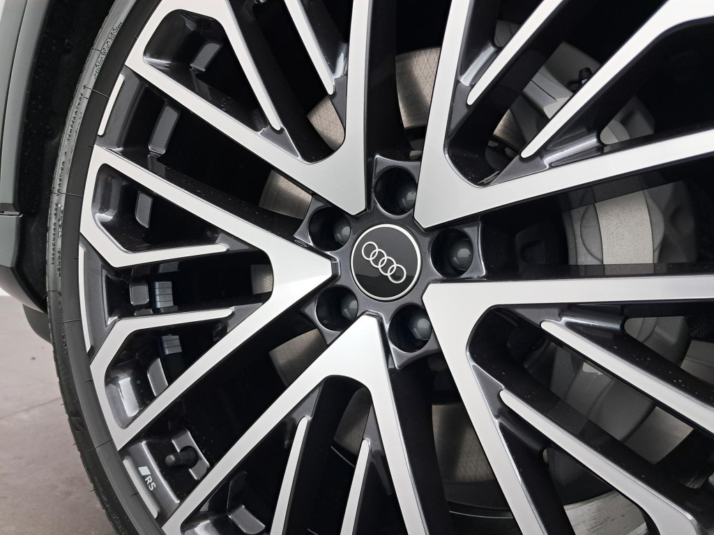Audi Q7 pro line s 55 tfsi e 290 kw / 394 pk suv 8 versn.
