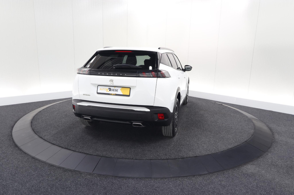 Peugeot 2008 puretech 130 eat8 allure | parkeersensoren | navigatie | apple
