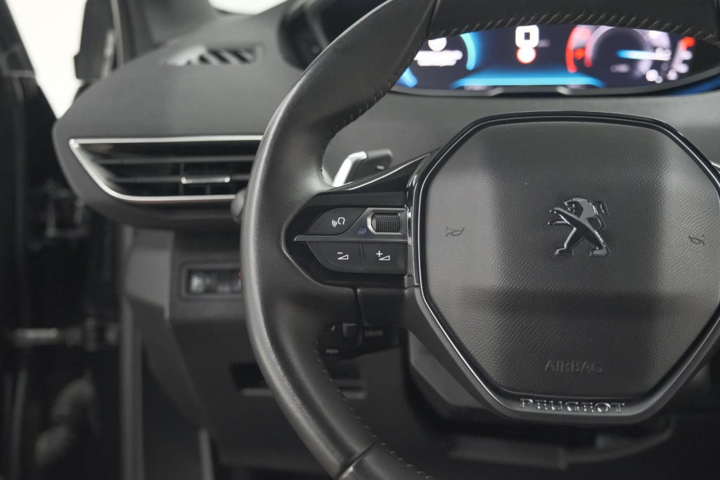 Peugeot 5008 puretech 130 eat8 active pack business | 7 zitplaatsen | camer