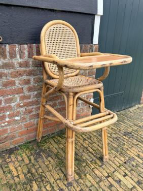 Vintage rotan kinderstoel met blad