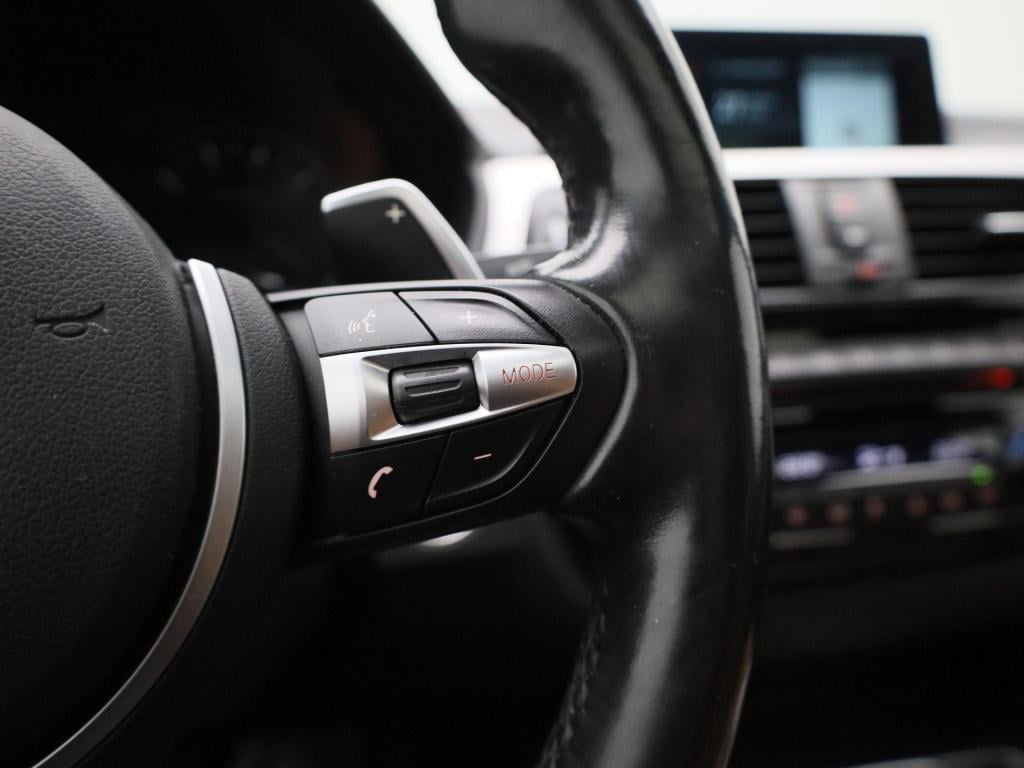 BMW 3-serie 320i m sport edition | automaat | sportonderstel | lmv | schuif