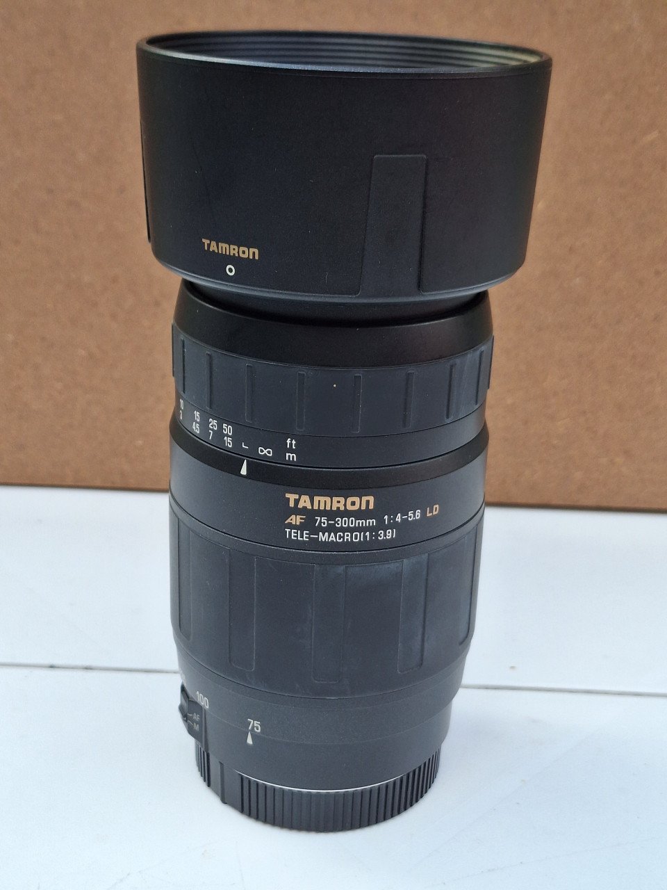 Lens tamron 75-300