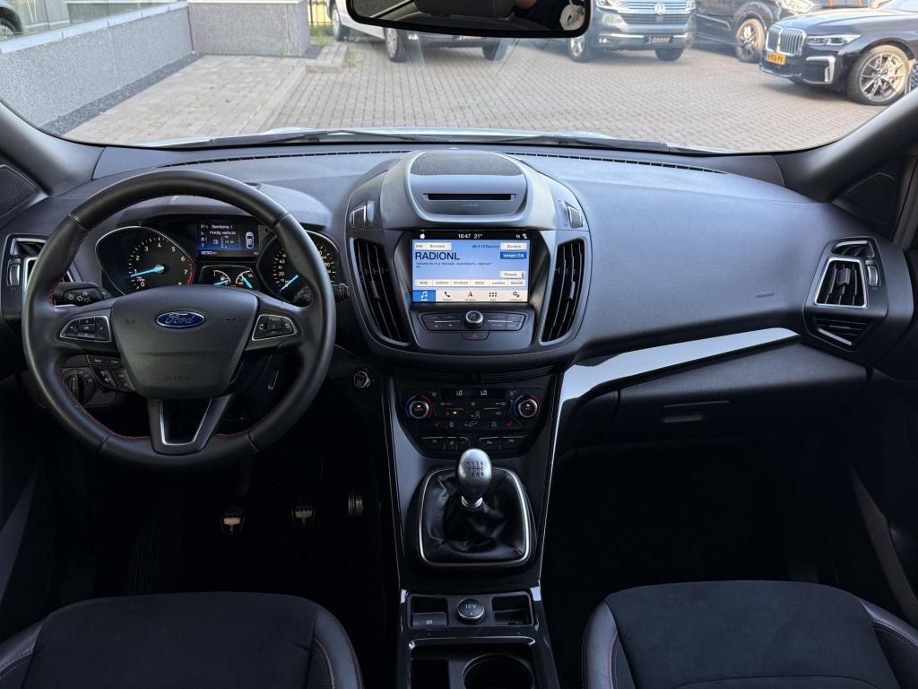 Ford Kuga 1.5 ecoboost st line | stoel/stuur verwarming | cruise | apple ca