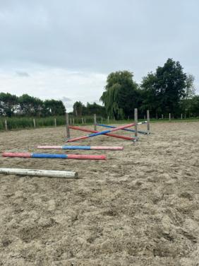 Hindernis staanders en balken set paarden