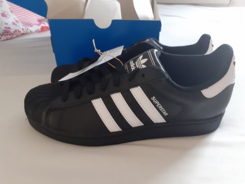 Nieuwe Addidas schoenen maat 45  nooit opgelopen