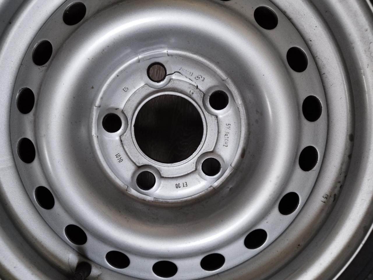 Reserveband voor auto, caravan of aanhangwagen