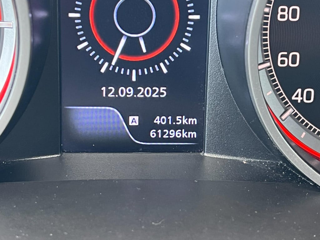 Suzuki Swift 1.0 stijl smart hybrid, camera, carplay enz...