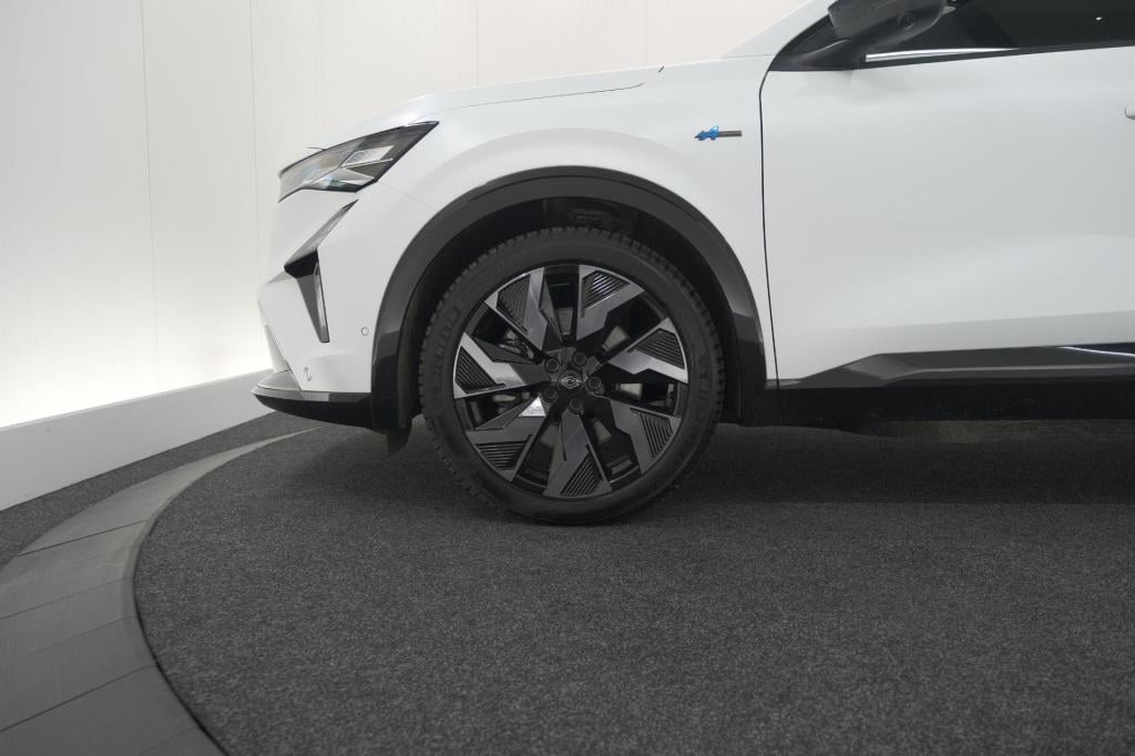 Renault Rafale 1.2 e-tech 4x4 plug-in hybrid 300 esprit alpine | 360 camera