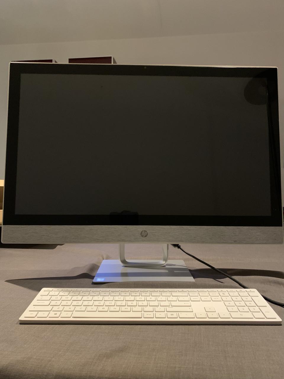 HP Pavilion All-in-One-27-r085nd