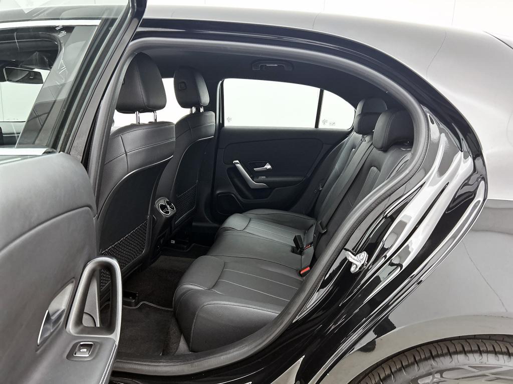 Mercedes-Benz A-Klasse 250 e plug-in hybride business solution luxury | led