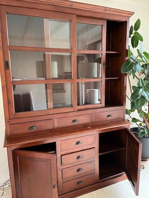 GRATIS Buffetkast, in hele goede staat