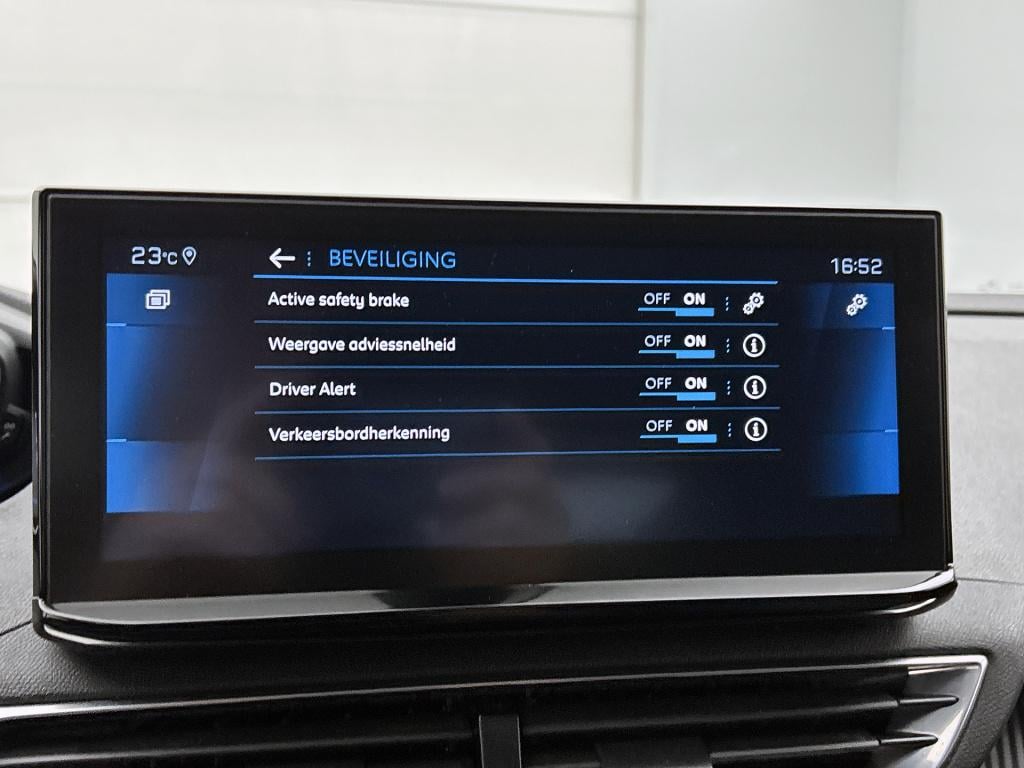 Peugeot 3008 130pk automaat allure pack | rijklaar | stoelverwarming |