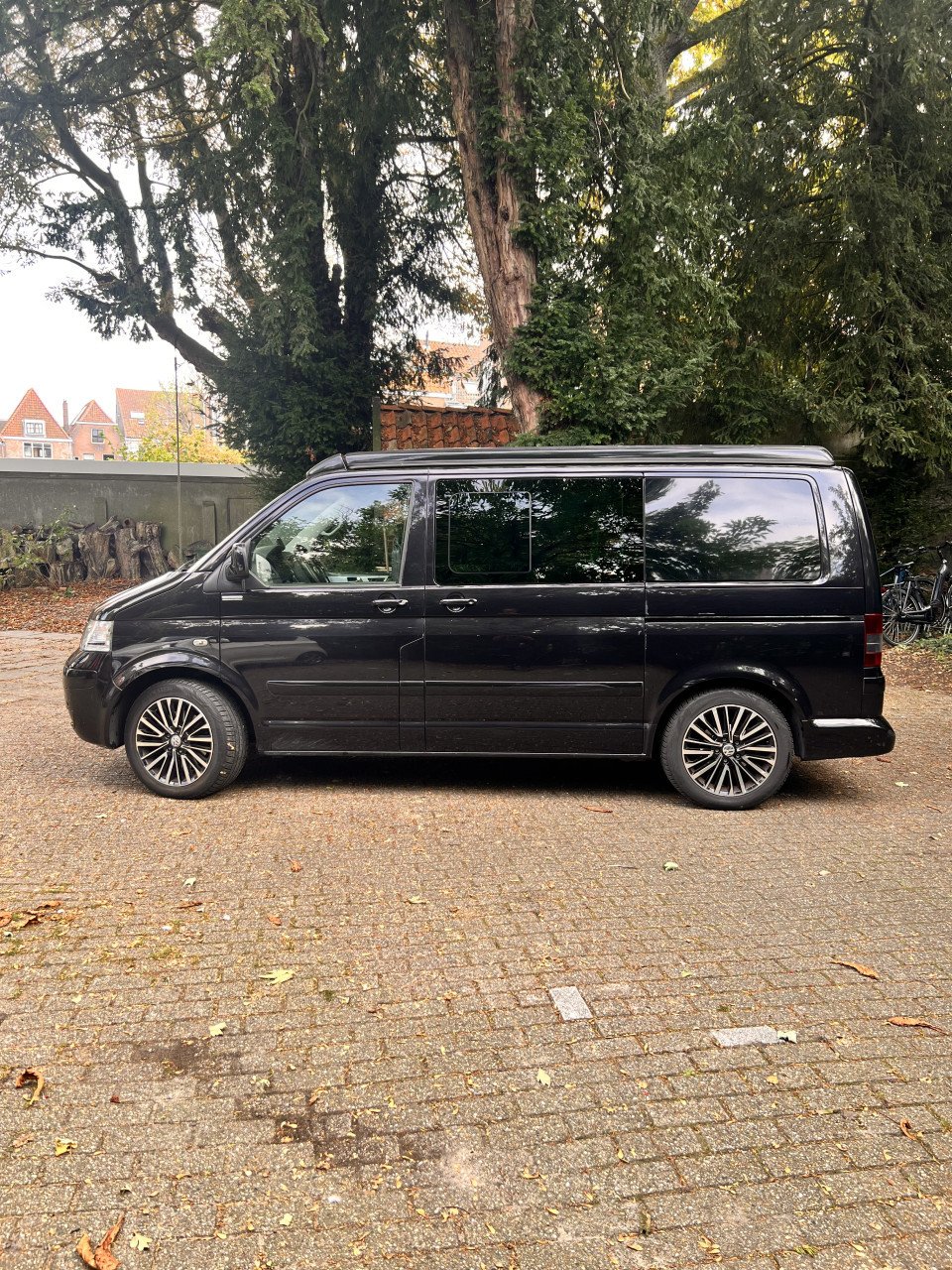 Volkswagen Multivan concert - Automaat- Leer - Kampeerauto