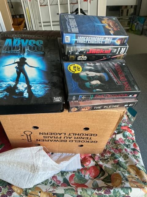 Sony Bravia + JVC video/cd speler + videobanden