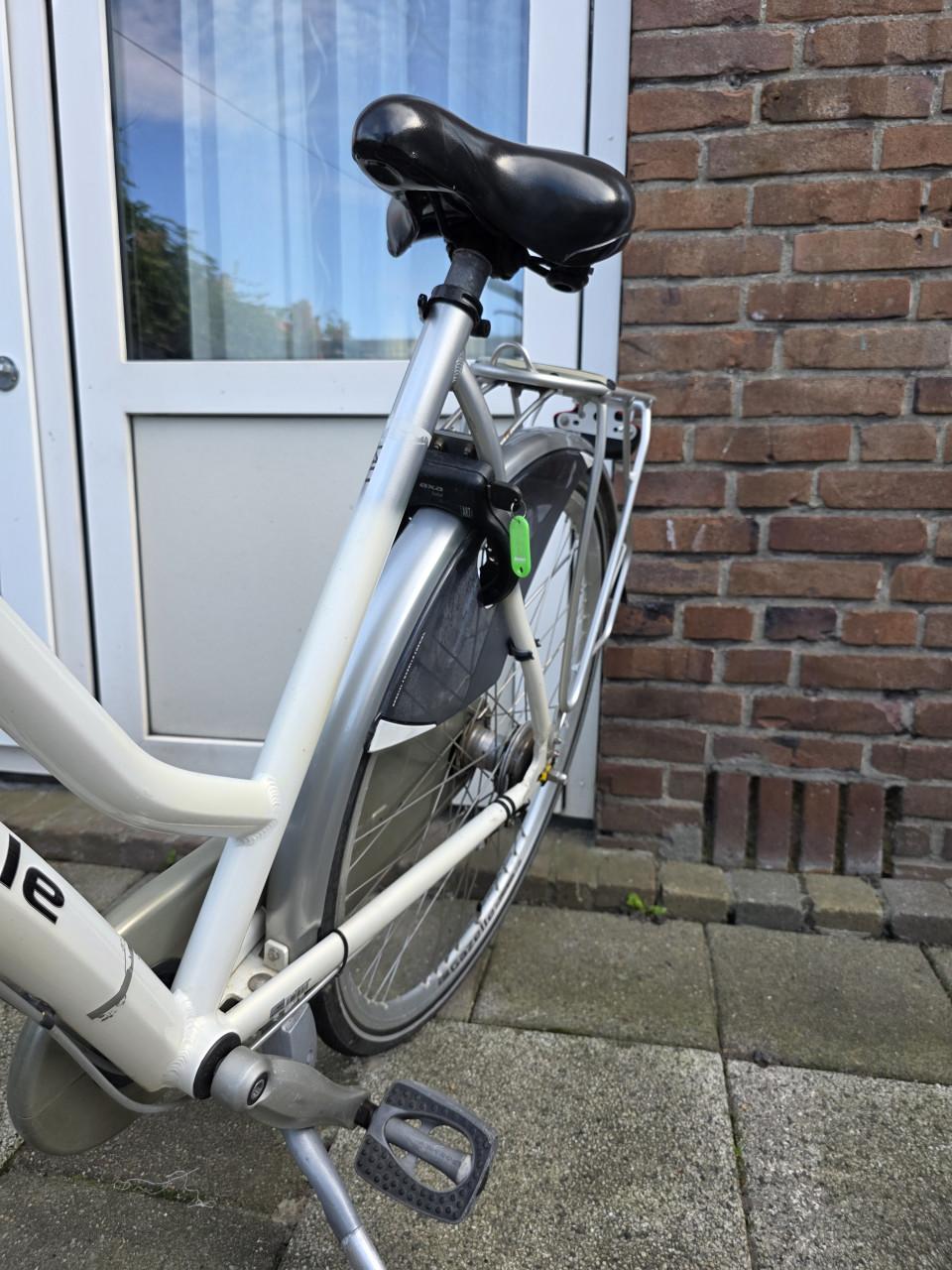 Dames fiets GAZELLE-Esprit-28 inch-3 versnellingen-Fr.maat 50cm- slot AXA