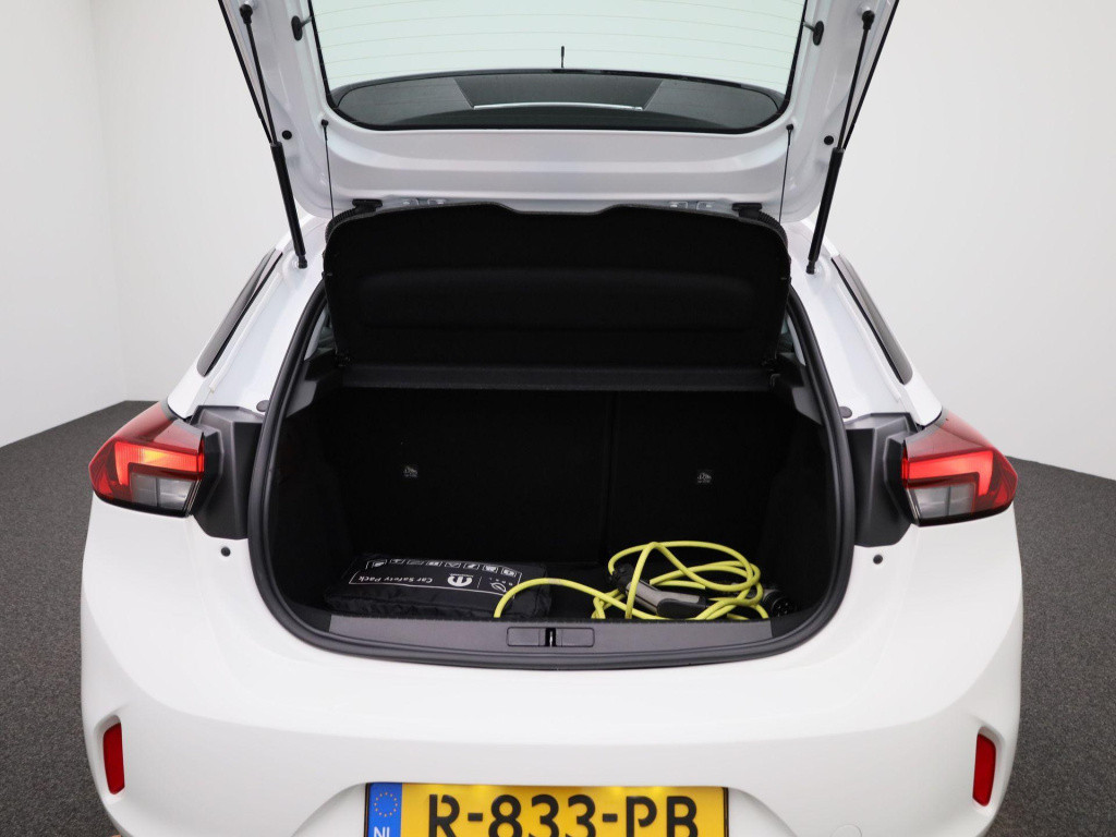 Opel Corsa-e elegance 50 kwh | navigatie | warmtepomp | apple carplay & and