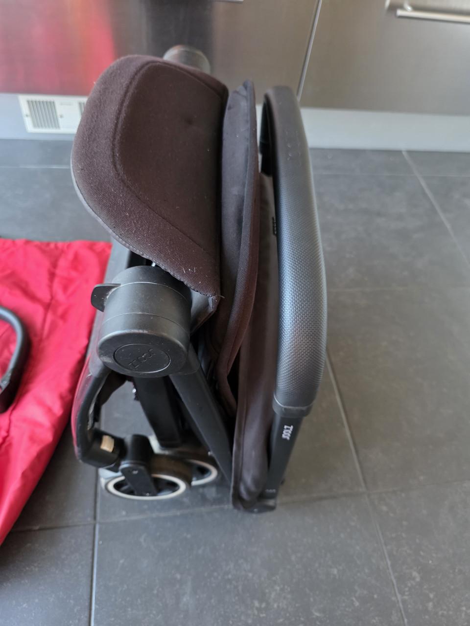 Joolz Aer+ compacte (reis) buggy zwart – incl. reistas en regenhoes