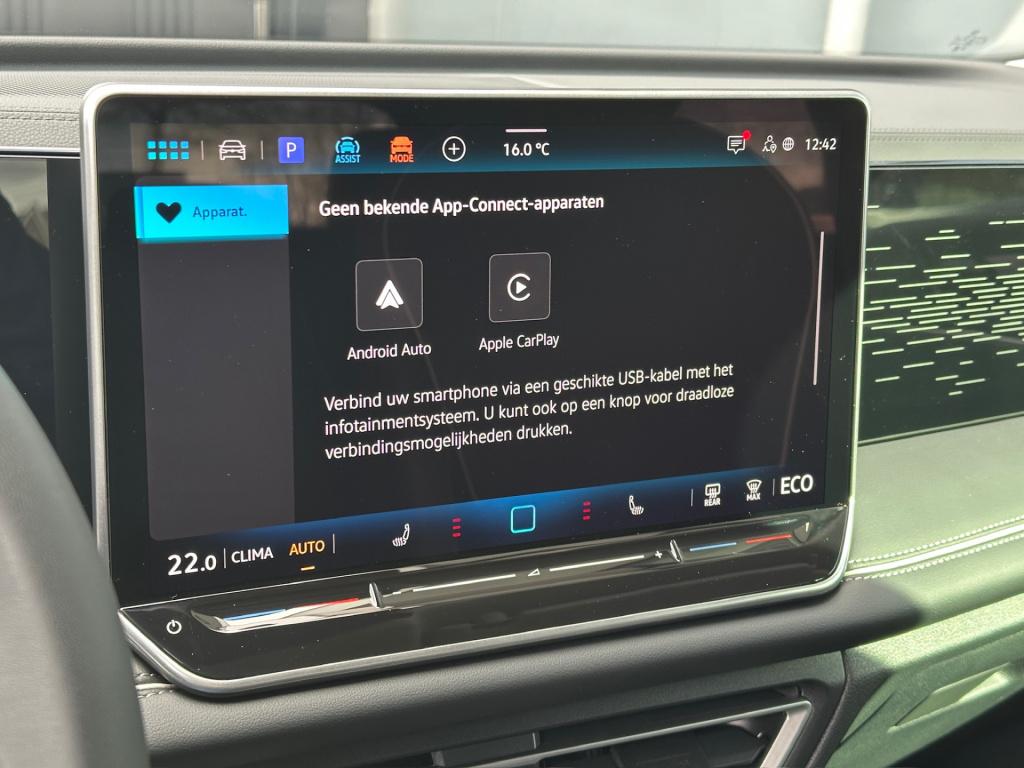 Volkswagen Tiguan 1.5 ehybrid elegance 204pk | trekhaak | 360 camera | dode