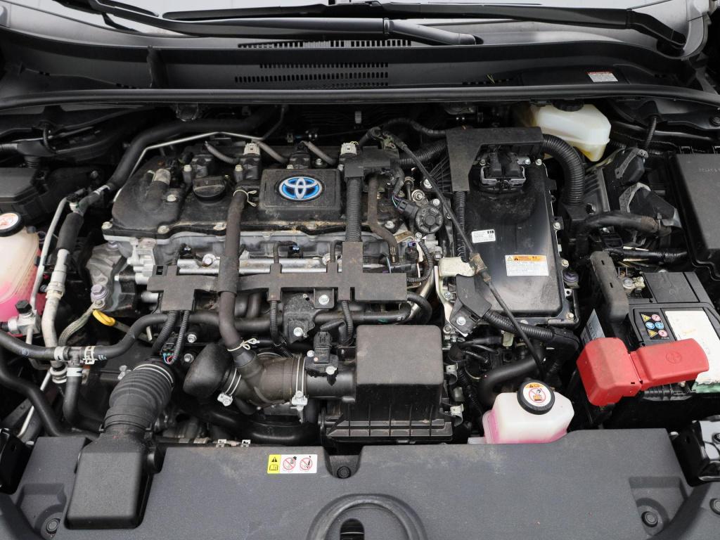 Toyota Corolla 1.8 hybrid business plus | automaat | stoel verwarming | par