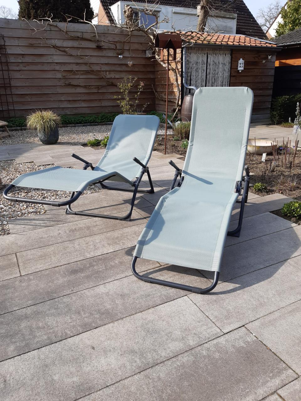 Sweeek - 2 opvouwbare ligbedden, levito, 141x57x935cm