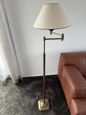 Twee lampen op staander