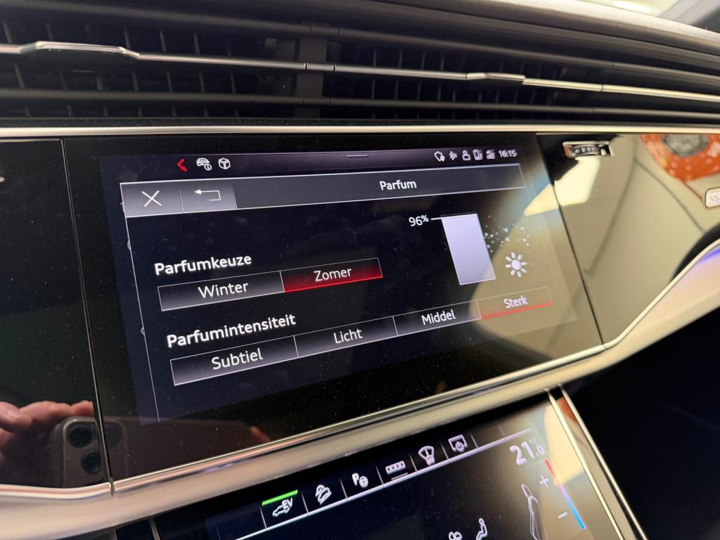 Audi Q7 60 tfsi e quattro competition panoramadak | b&o | rs stoelen | nigh