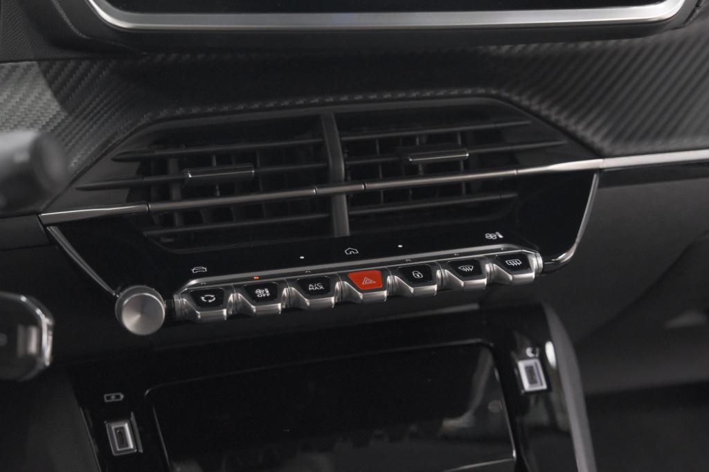 Peugeot 208 puretech 100 allure | apple carplay | parkeersensoren | climate