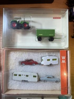 Modeltrein Autootjes, Figuren, Gebouwen en Rails