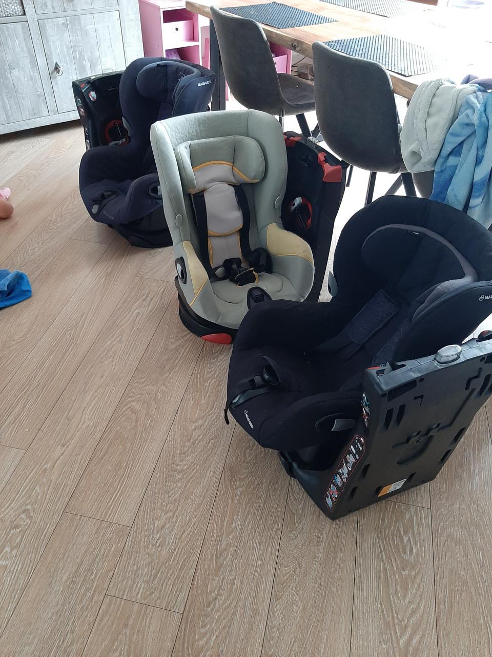 Autostoel Maxi Cosi Axiss draaibaar