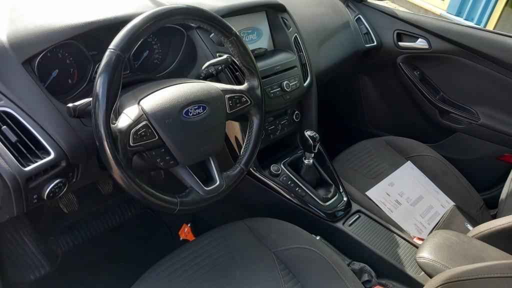 Ford Focus 1.0 titanium edition