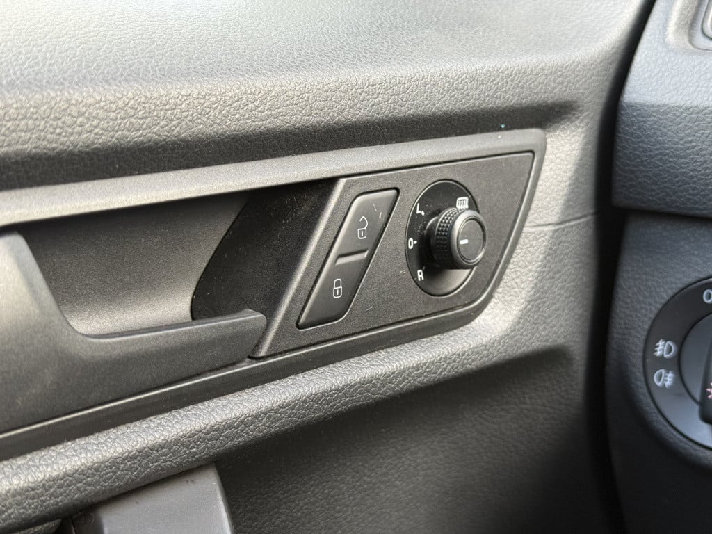 Volkswagen Caddy 2.0 tdi l1h1 comfortline | nl-auto | 1e eig | navi | carpl