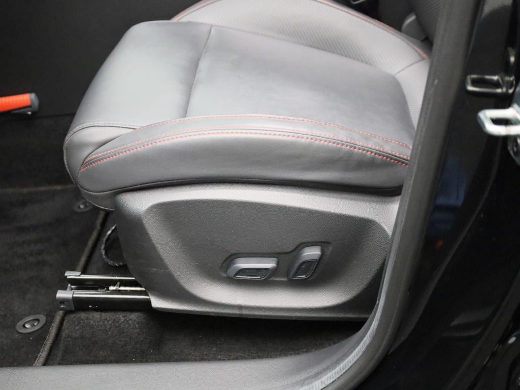 MG Zs Ev long range luxury 70 kwh | panoramadak | leder | apple carplay - a
