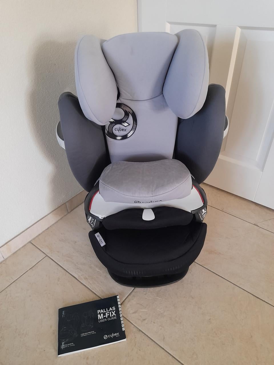 Cybex gold  autostoel 15/36 kg met isofix (in goede nette staat)