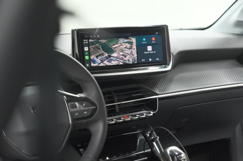 Peugeot 208 puretech 100 allure pack | nieuw model | apple carplay | parkee