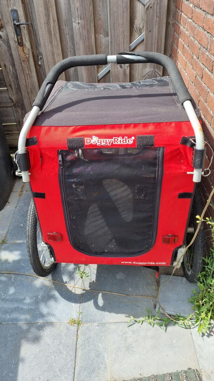 Honden fietskar (of voor boodschappen)