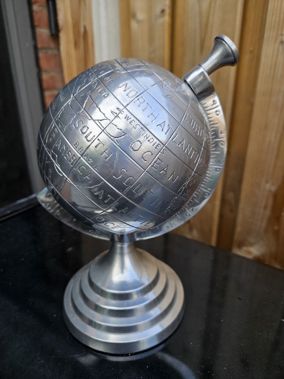 Prachtige vintage aluminium wereldbol zware kwaliteit...