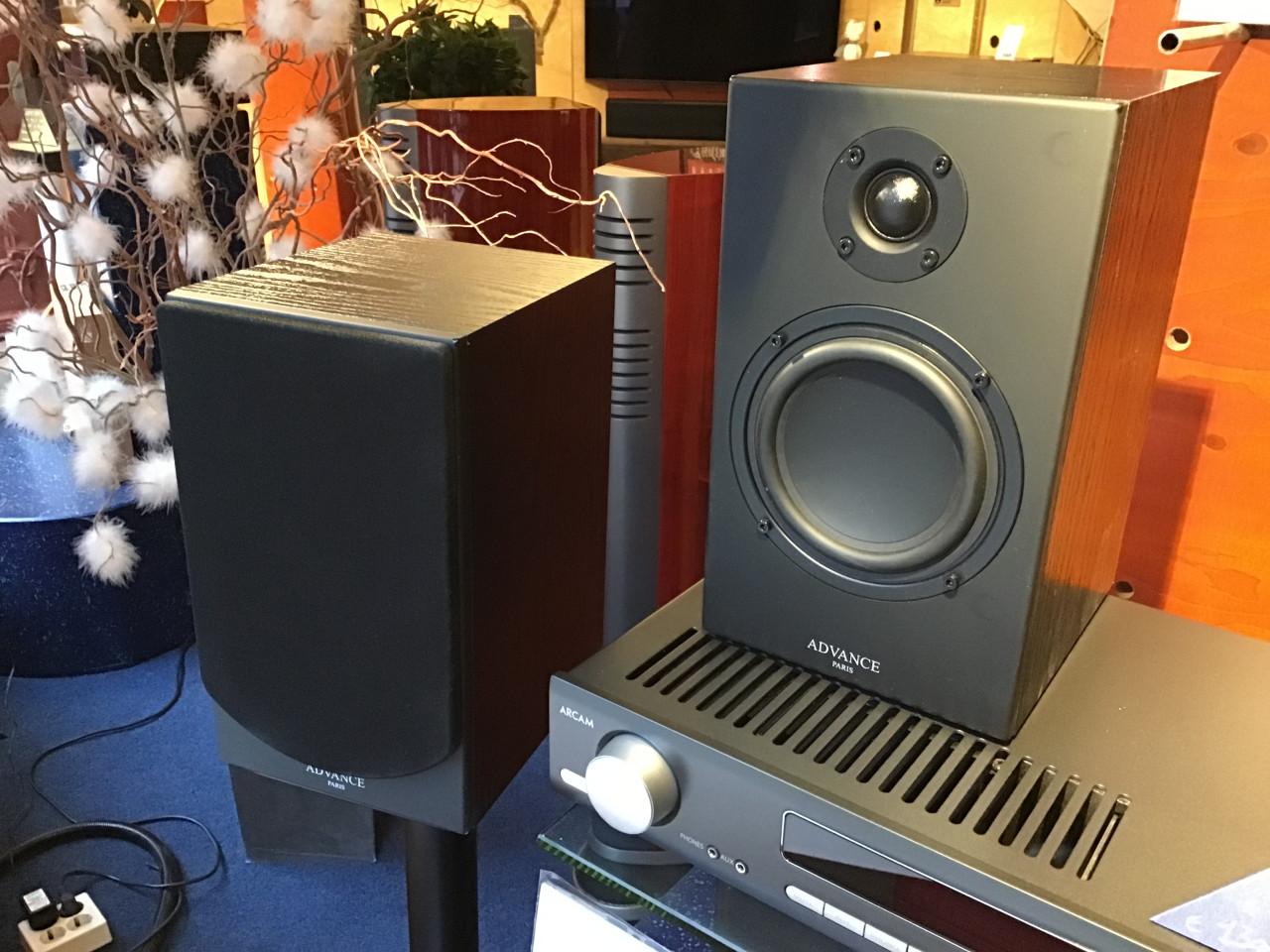 Advance Paris KC100 luidsprekers