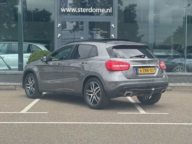Mercedes-Benz Gla-klasse 200 ambition l panoramadak l night pakket l afneem