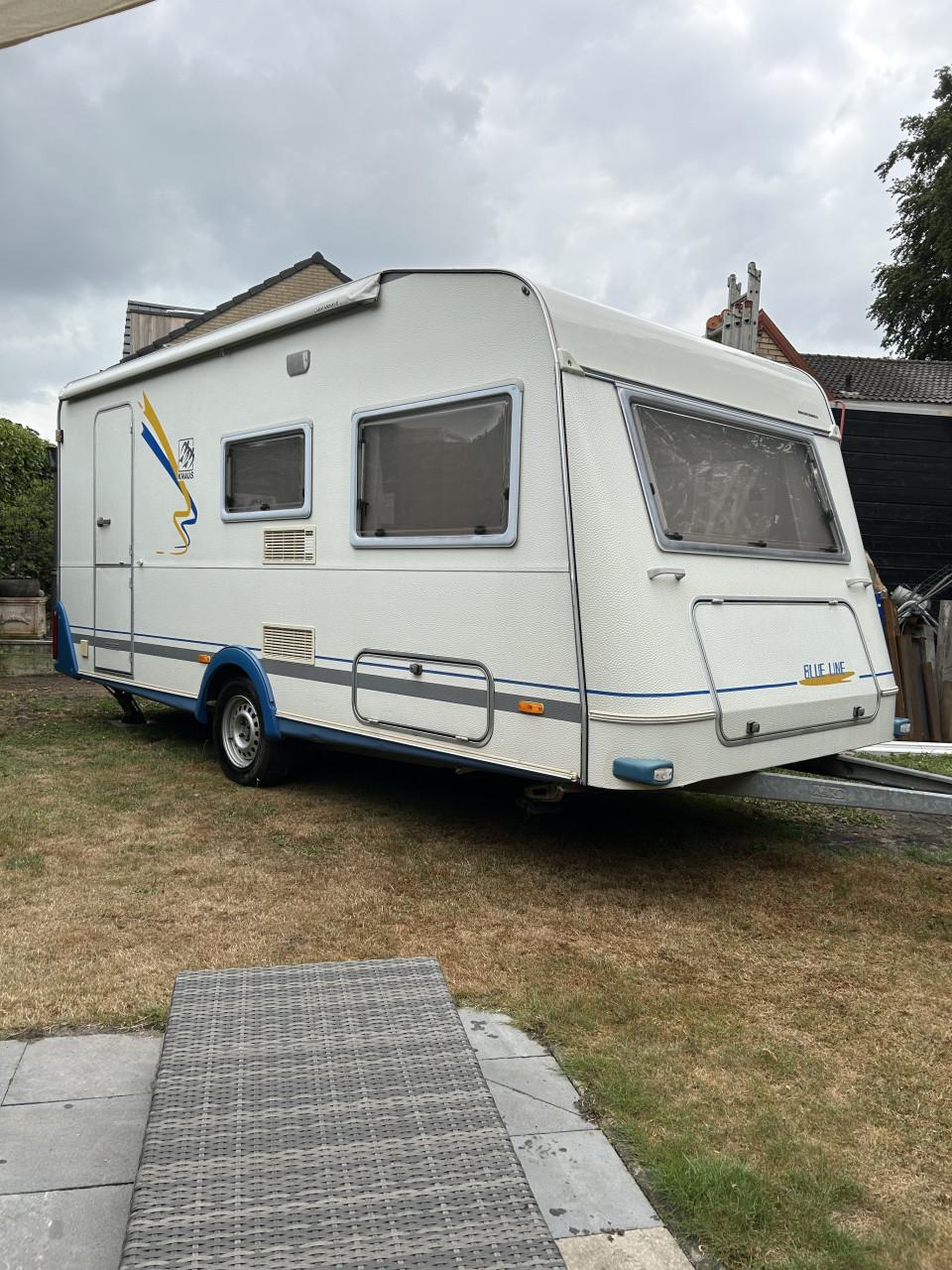 Knaus Blue Line 450 caravan