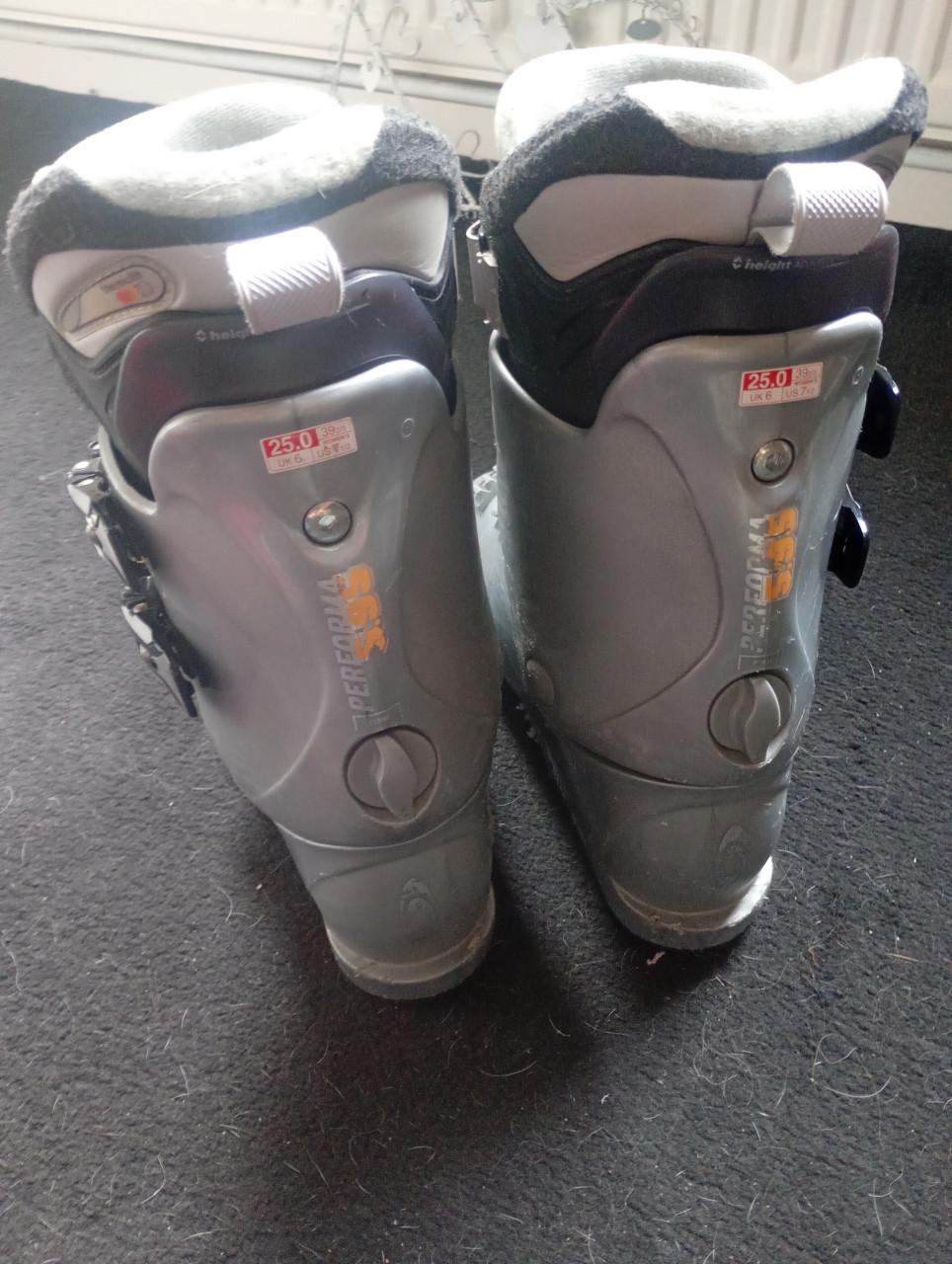 Skischoenen Salomon maat 25 (39 3/4)