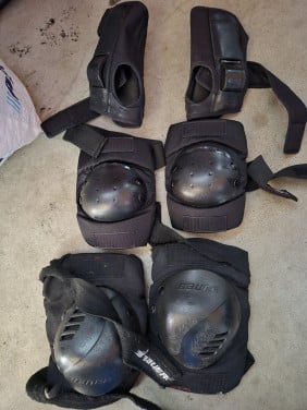 Set pols- elleboog-, kniebeschermers