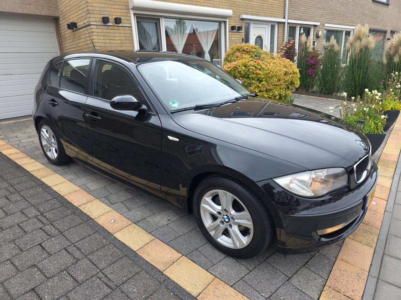 Tekoop zeer mooie Bmw 1SERIE 116i 2.0i Business Line