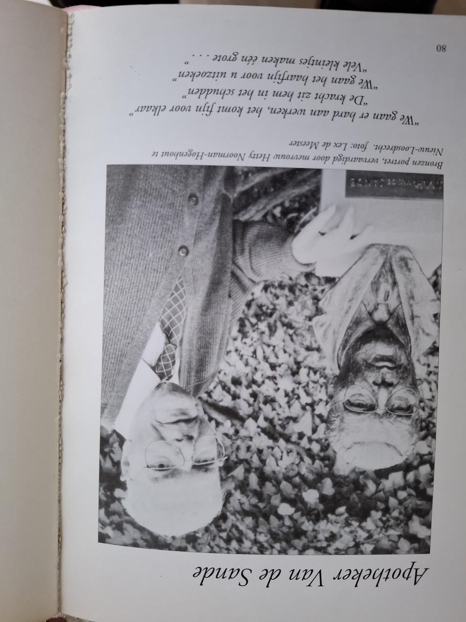 Apotheek aan der Badhuisstraat 100 jaar