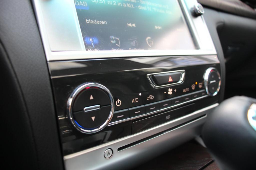 Maserati Quattroporte 3.0 s q4 411pk - leder - flippers - schuifkantel - na